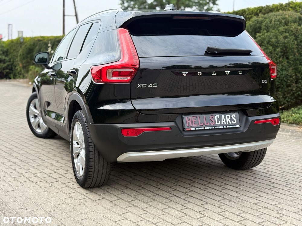 Volvo XC 40 D3 Momentum Pro - 24