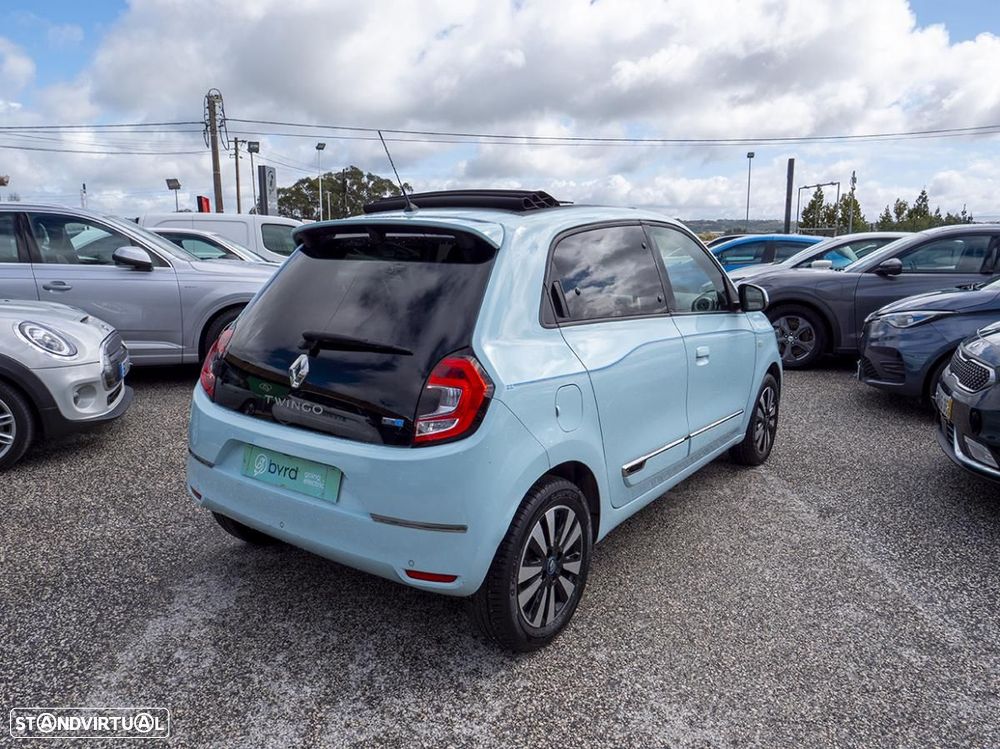 Renault Twingo Z.E. 22 Intens - 17
