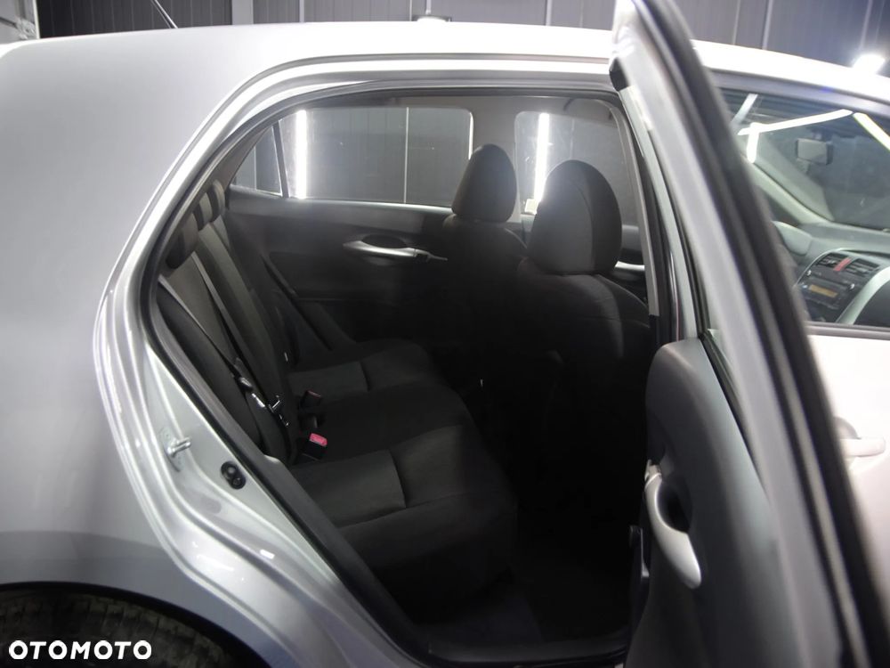 Toyota Auris - 8