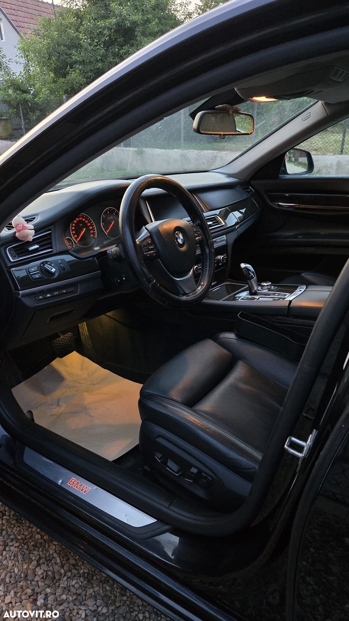 BMW Seria 7 740d - 10