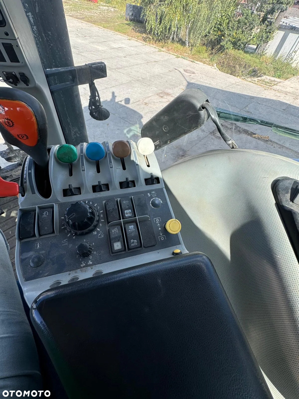New Holland T8030 - 11