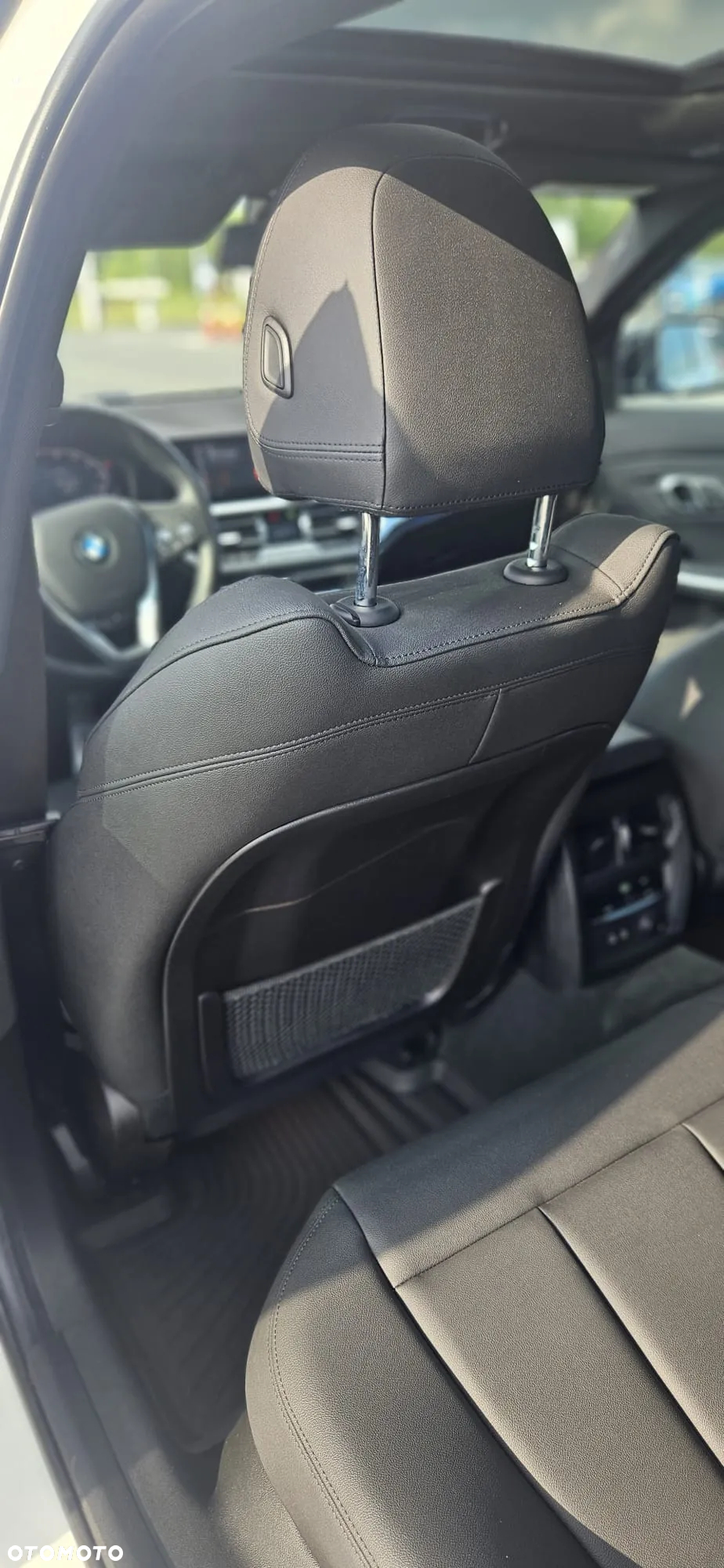 BMW Seria 3 330i xDrive Sport Line - 29