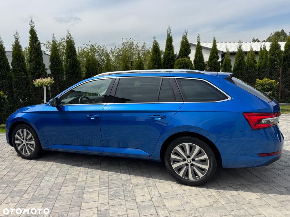 Skoda Superb 2.0 TDI SCR Style DSG - 4