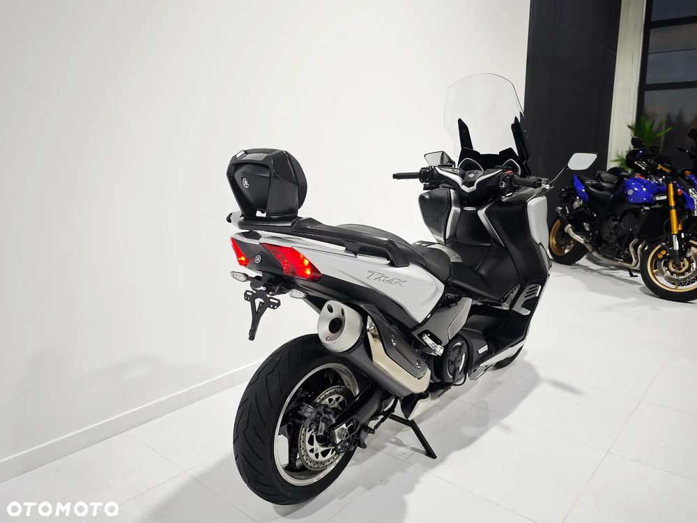 Yamaha Tmax - 8
