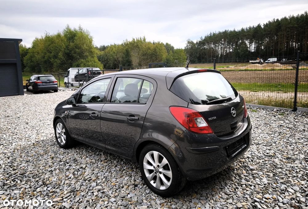 Opel Corsa 1.2 16V Color Edition - 5
