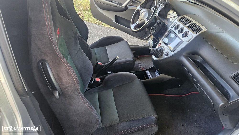 Honda Civic 2.0i Type-R - 24