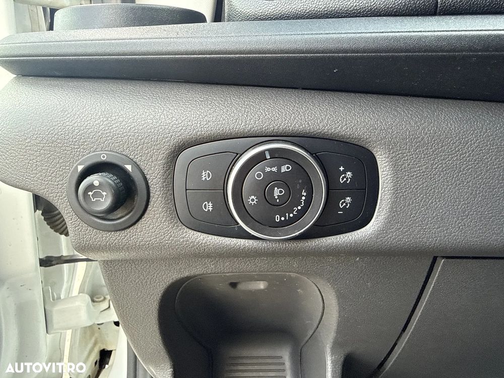 Ford Transit - 13