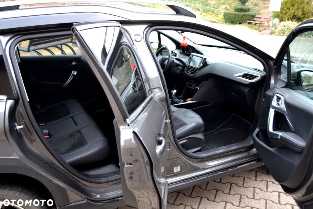 Peugeot 2008 PureTech 110 Stop&Start Crossway - 12