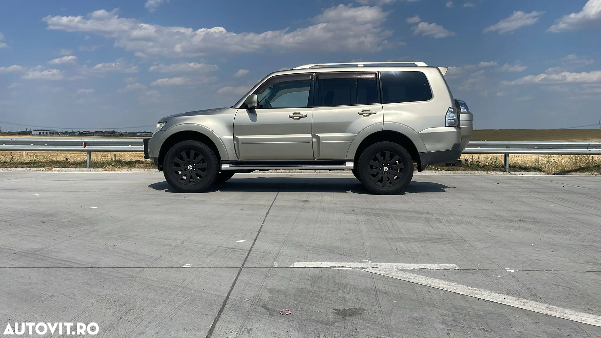 Mitsubishi Pajero LWB 3.2 DI-D Intense+ A/T - 13
