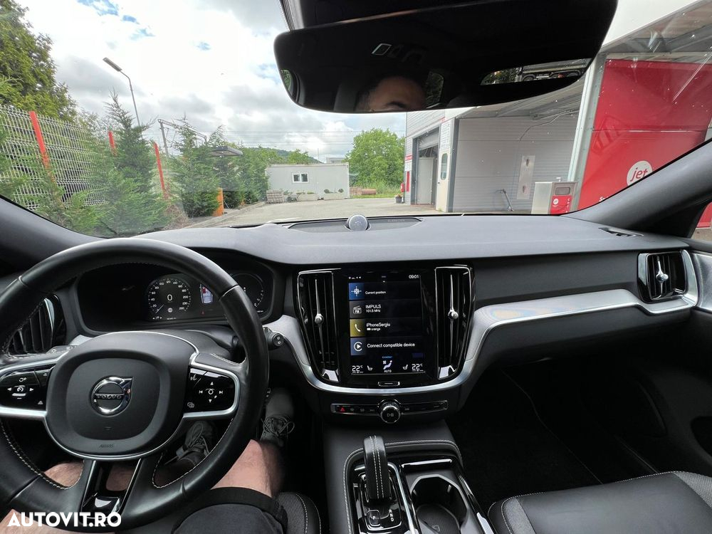 Volvo V60 T6 AWD Twin Engine Geartronic R-Design - 12