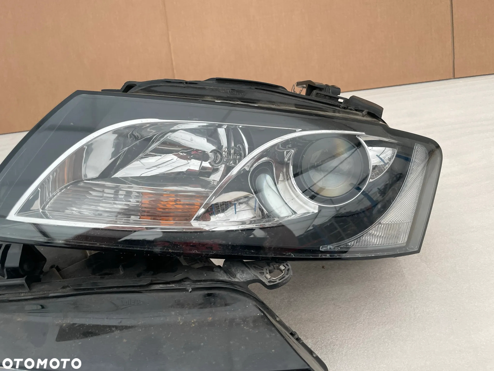 Audi A5 8T reflektor zwykły prawy lewy 8T0941004AA, 8T0941003 - 3