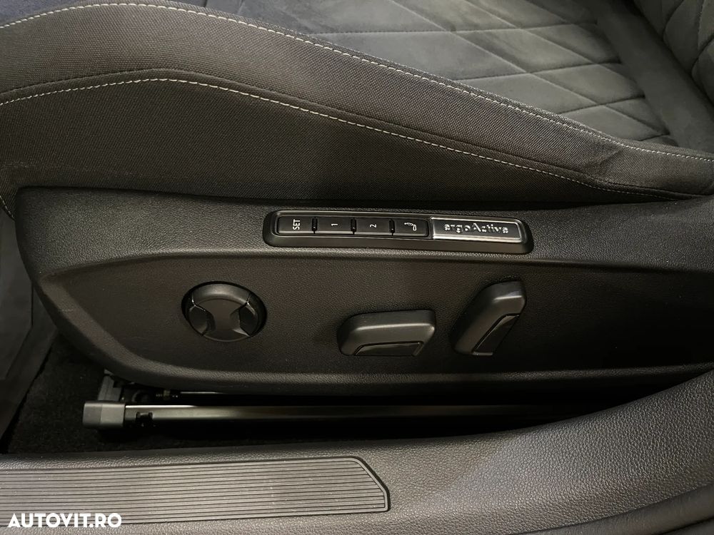 Volkswagen Golf 2.0 TDI DSG Style - 24
