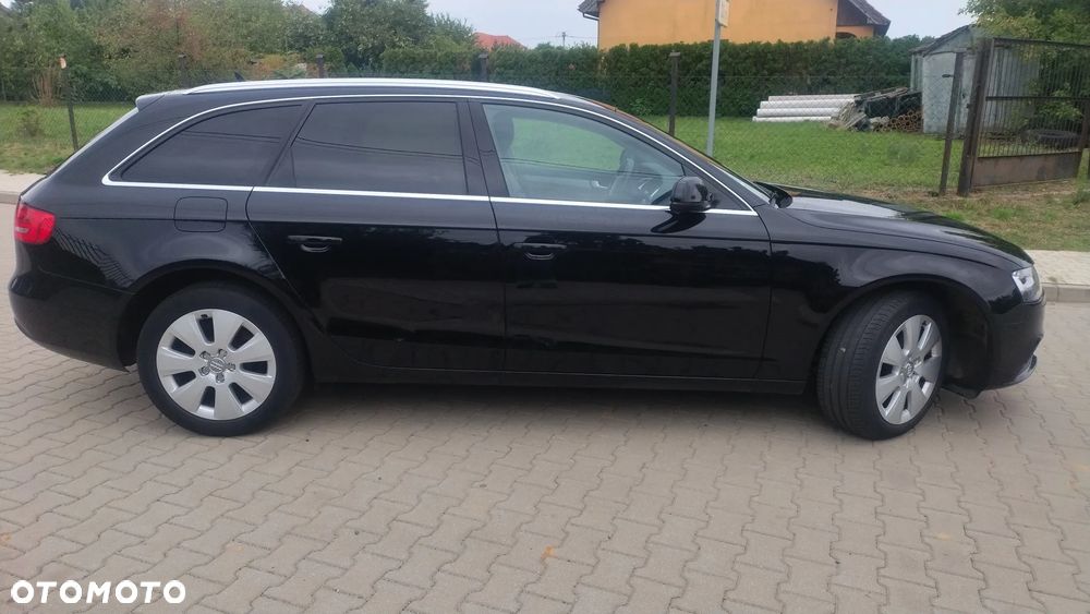 Audi A4 Avant 2.0 TDI DPF clean diesel Ambiente - 17