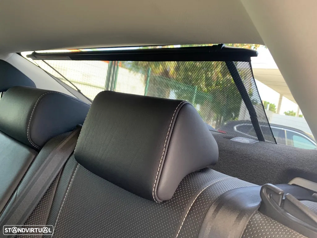 Lexus ES 300h Executive+ - 22