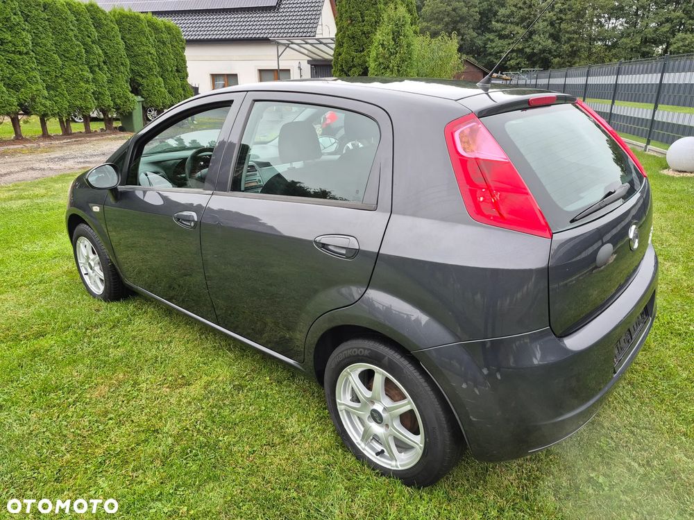 Fiat Punto 1.2 8V Actual - 4