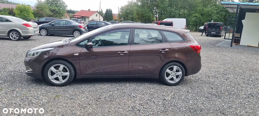 Kia Ceed - 15