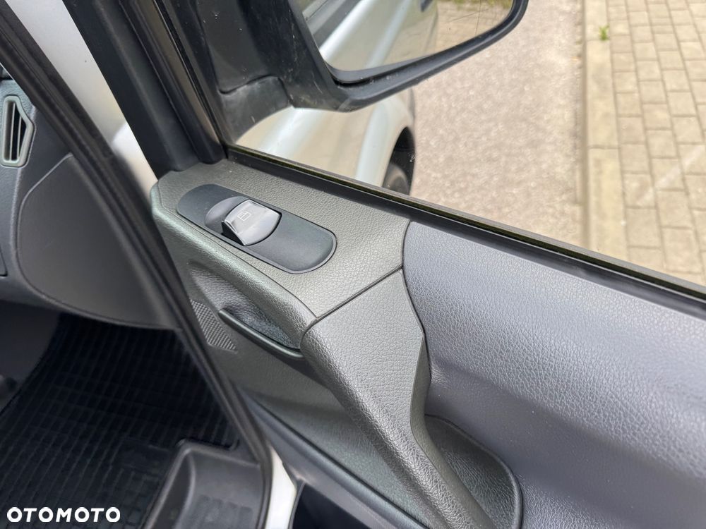 Mercedes-Benz Vito - 36