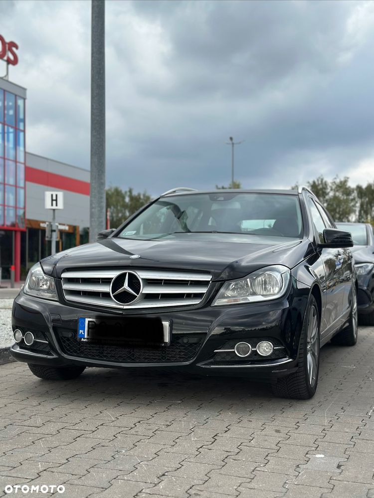 Mercedes-Benz Klasa C 220 CDI DPF Automatik BlueEFFICIENCY Avantgarde - 1