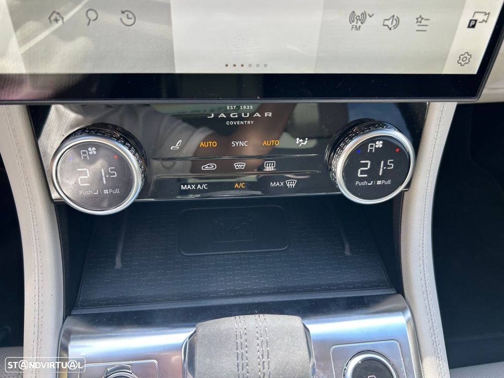 Jaguar F-Pace 2.0 P400e AWD R-Dynamic Black - 41