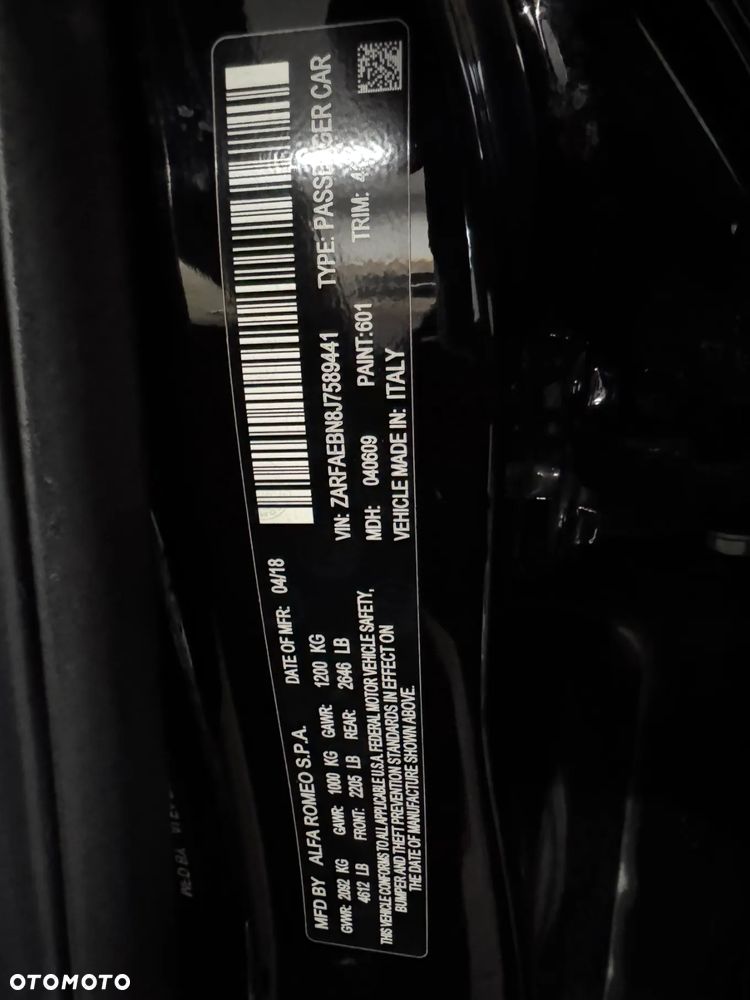 Alfa Romeo Giulia 2.0 Turbo 16V AT8 Veloce - 10