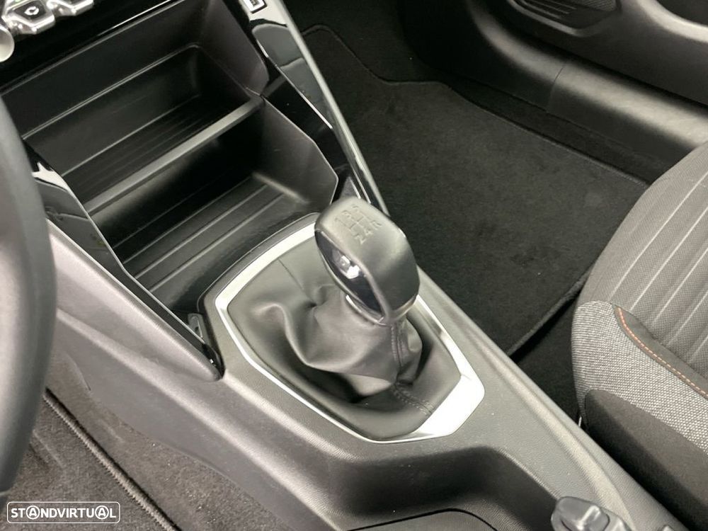 Peugeot 208 1.2 PureTech Active - 19