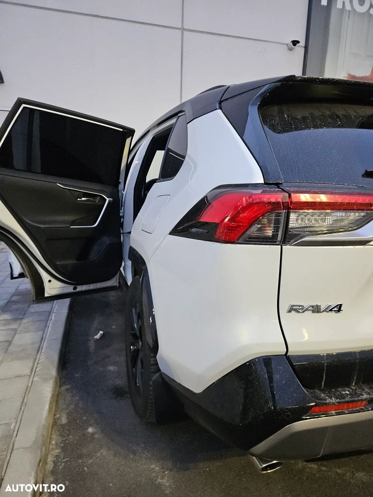 Toyota RAV4 2.5 VVT-iE 4x4 Luxury Plus - 18