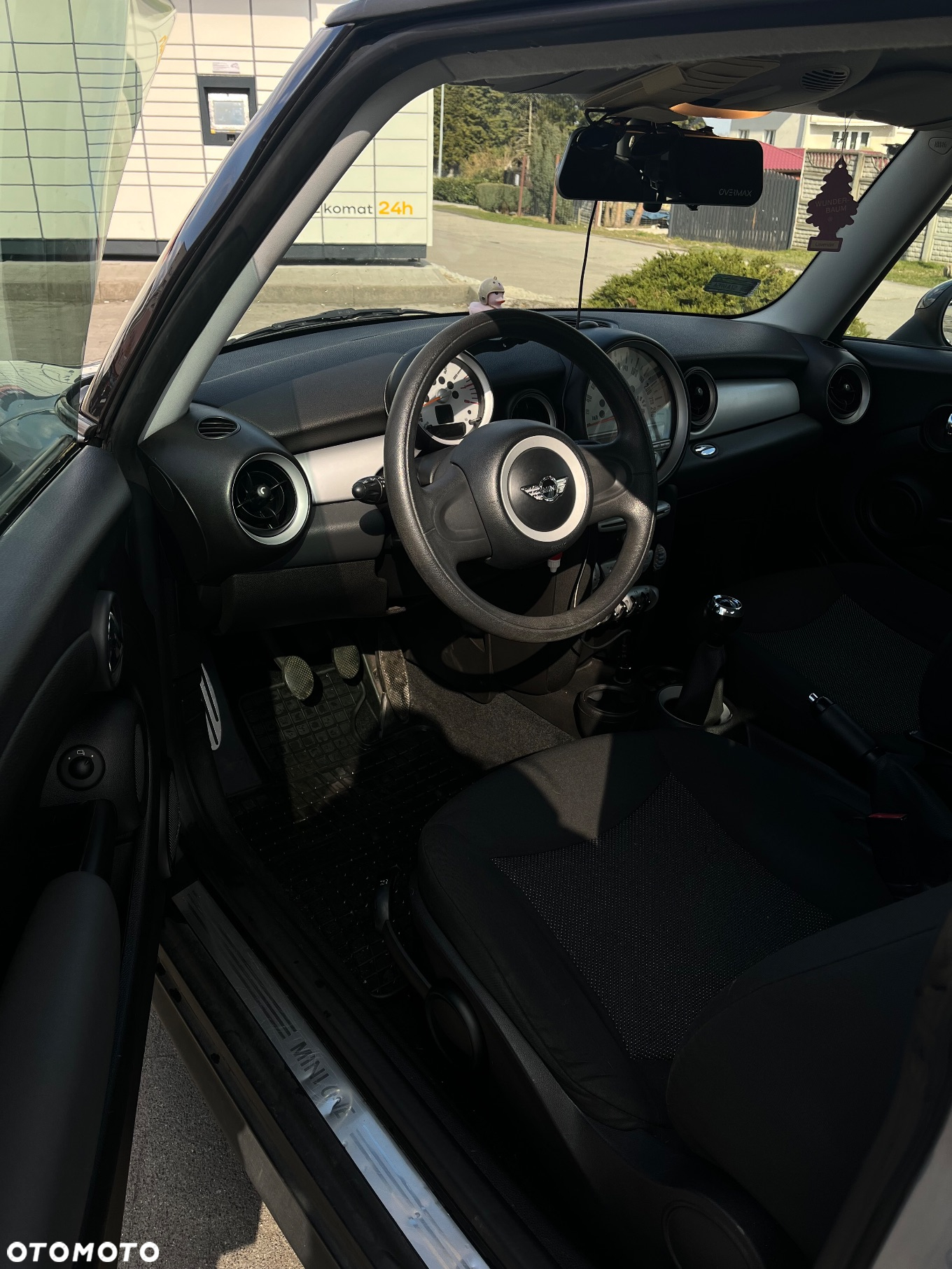MINI ONE Standard - 16