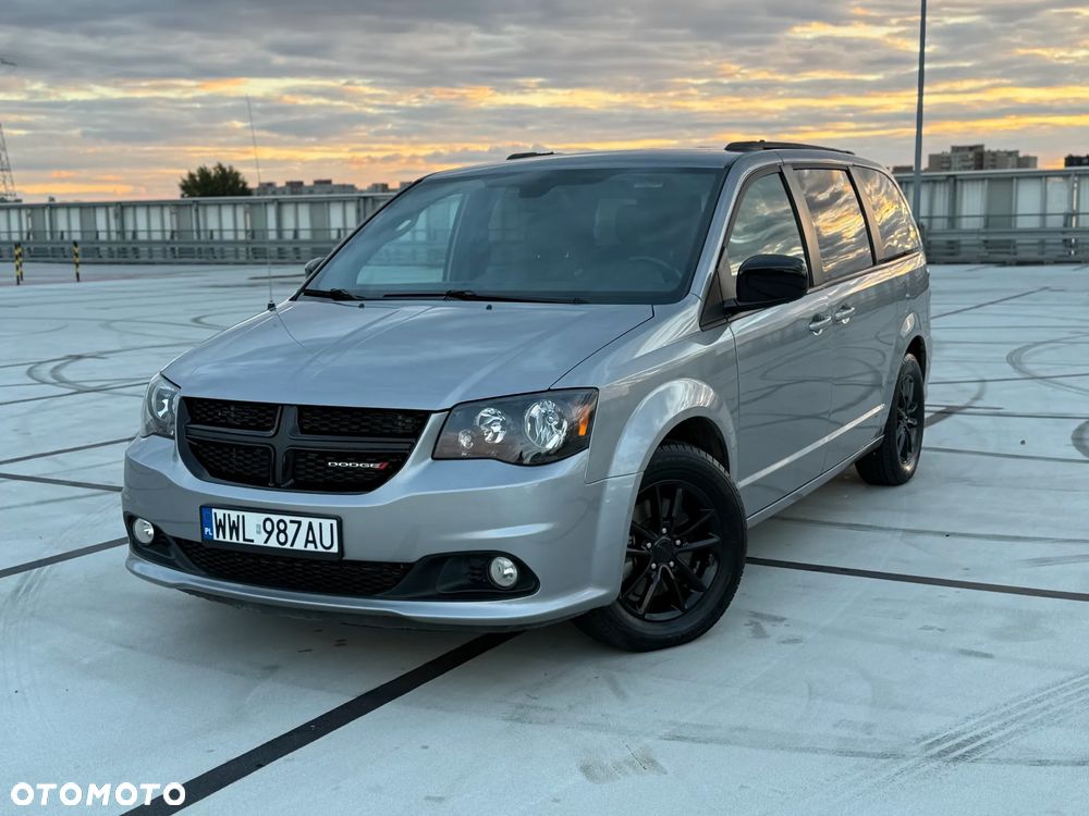Dodge Grand Caravan - 3