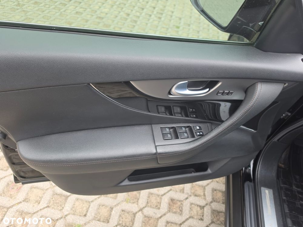 Infiniti FX FX30d S Premium - 25