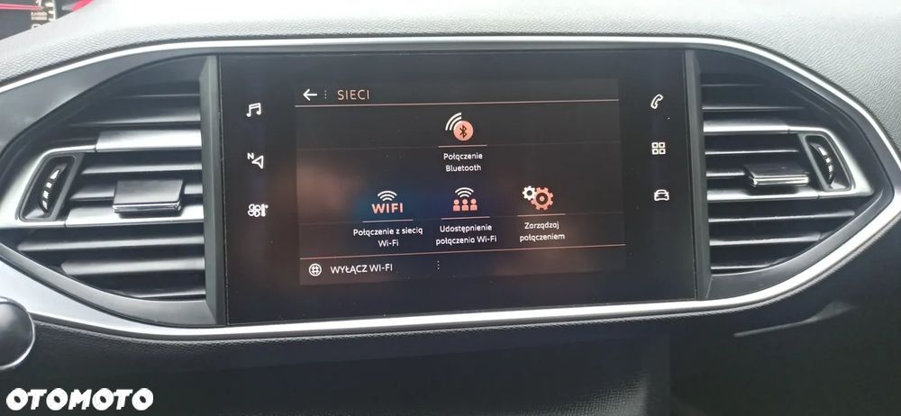 Peugeot 308 SW 1.2 PureTech GPF Allure Pack S&S EAT8 - 26