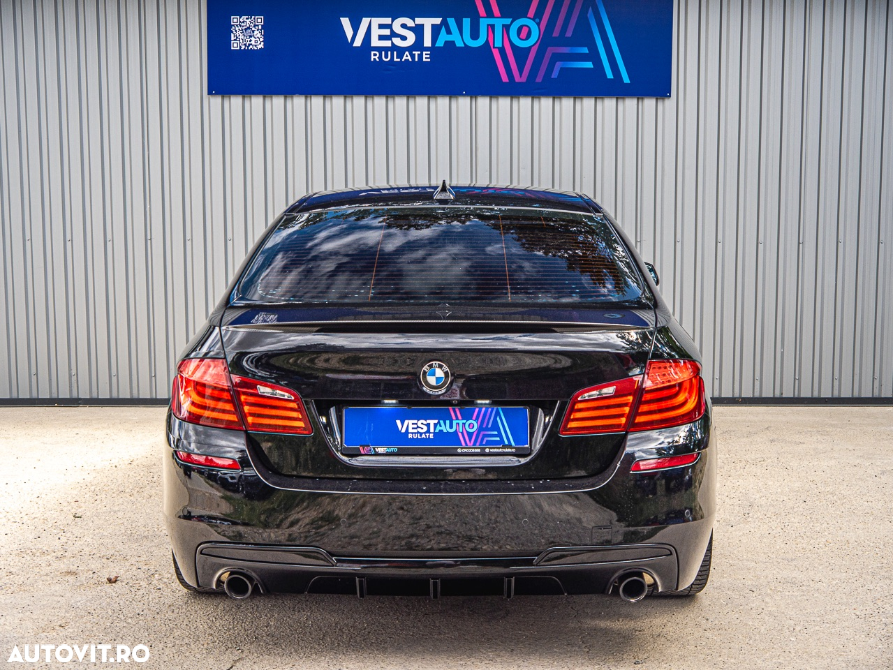 BMW Seria 5 535d xDrive AT - 24