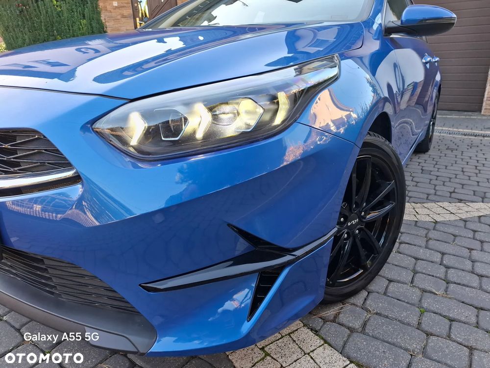 Kia Ceed - 11