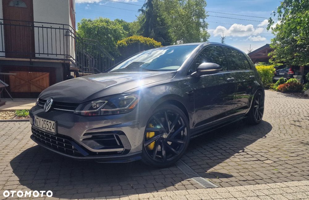 Volkswagen Golf - 7