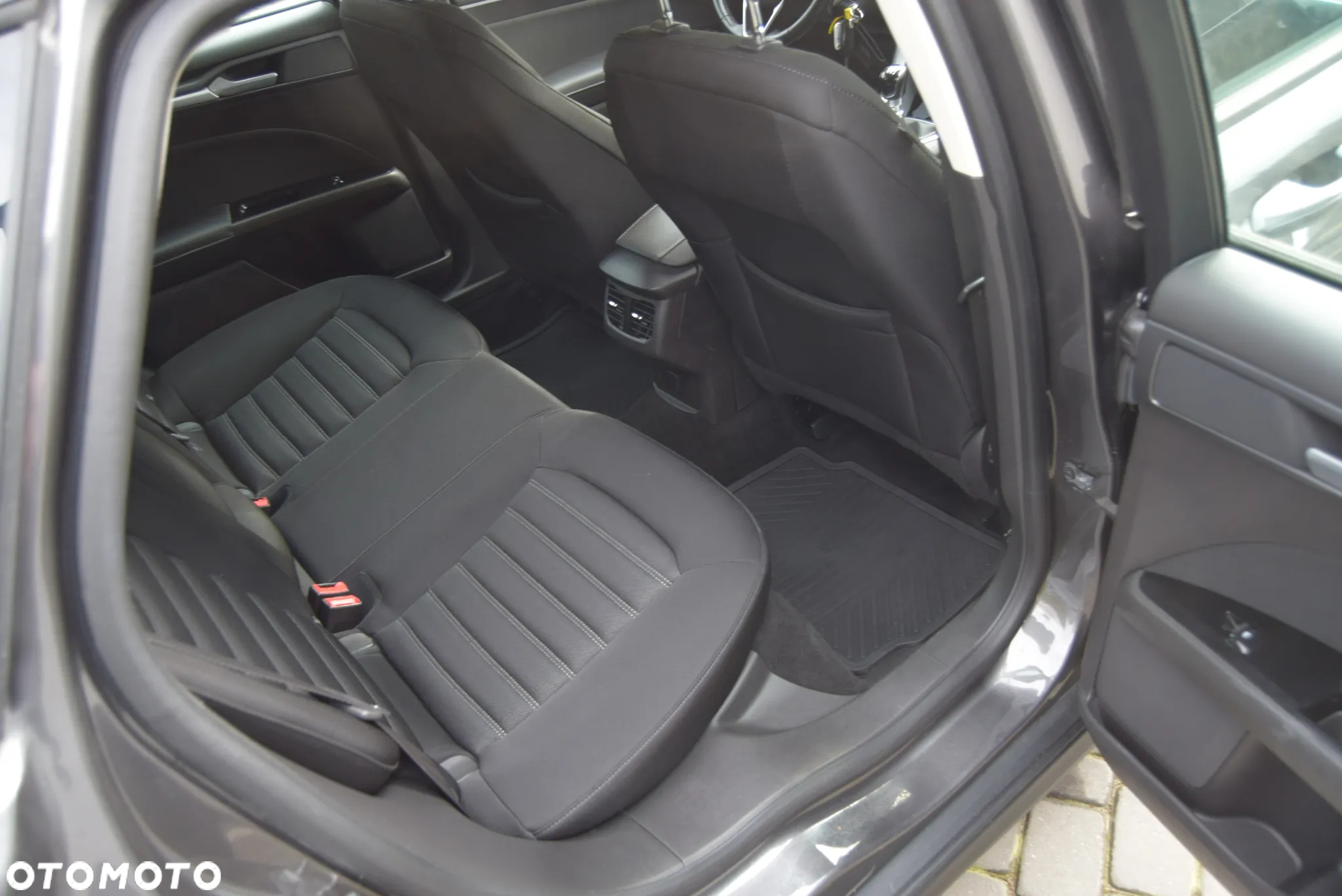 Ford Mondeo 1.5 TDCi Trend - 14