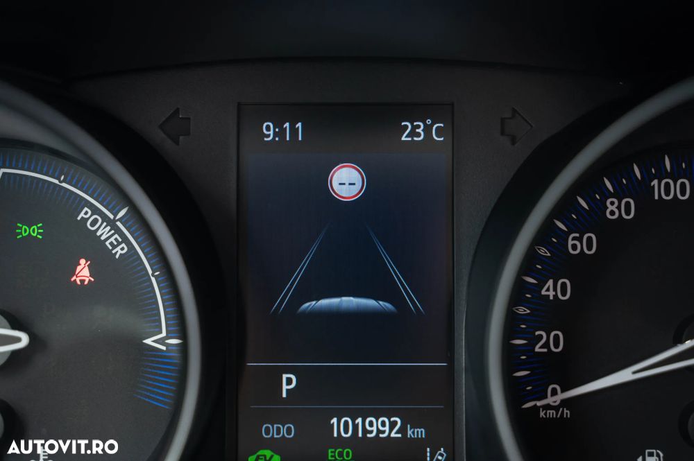 Toyota C-HR Business-Edition - 27