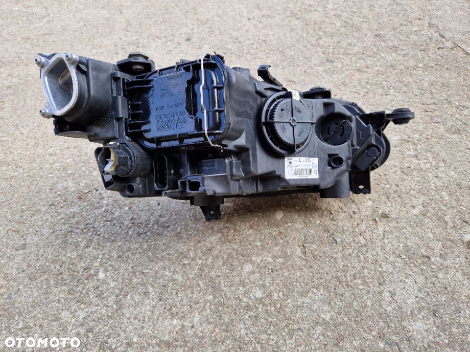 Seat Ibiza V 17- reflektor przedni lewy lampa zwykła LED 5F - 2