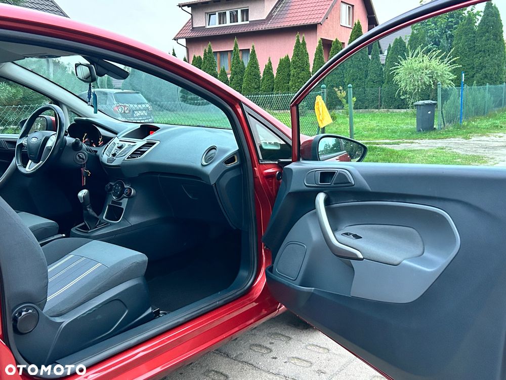 Ford Fiesta 1.25 Celebration - 18