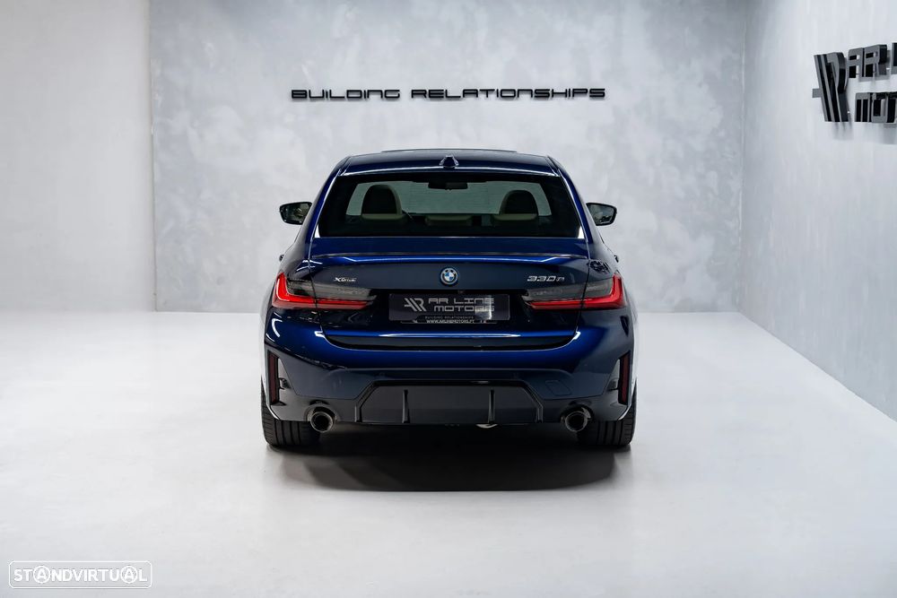 BMW 330 e Pack Desportivo M Auto - 11