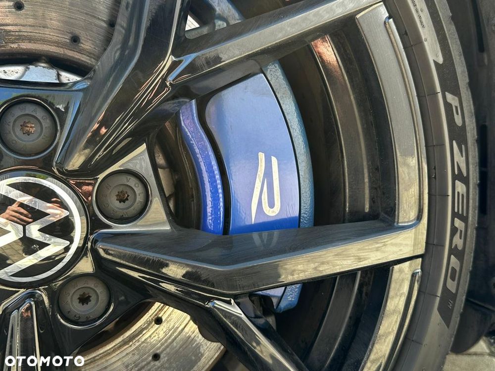 Volkswagen Golf 2.0 TSI 4Motion R DSG - 24