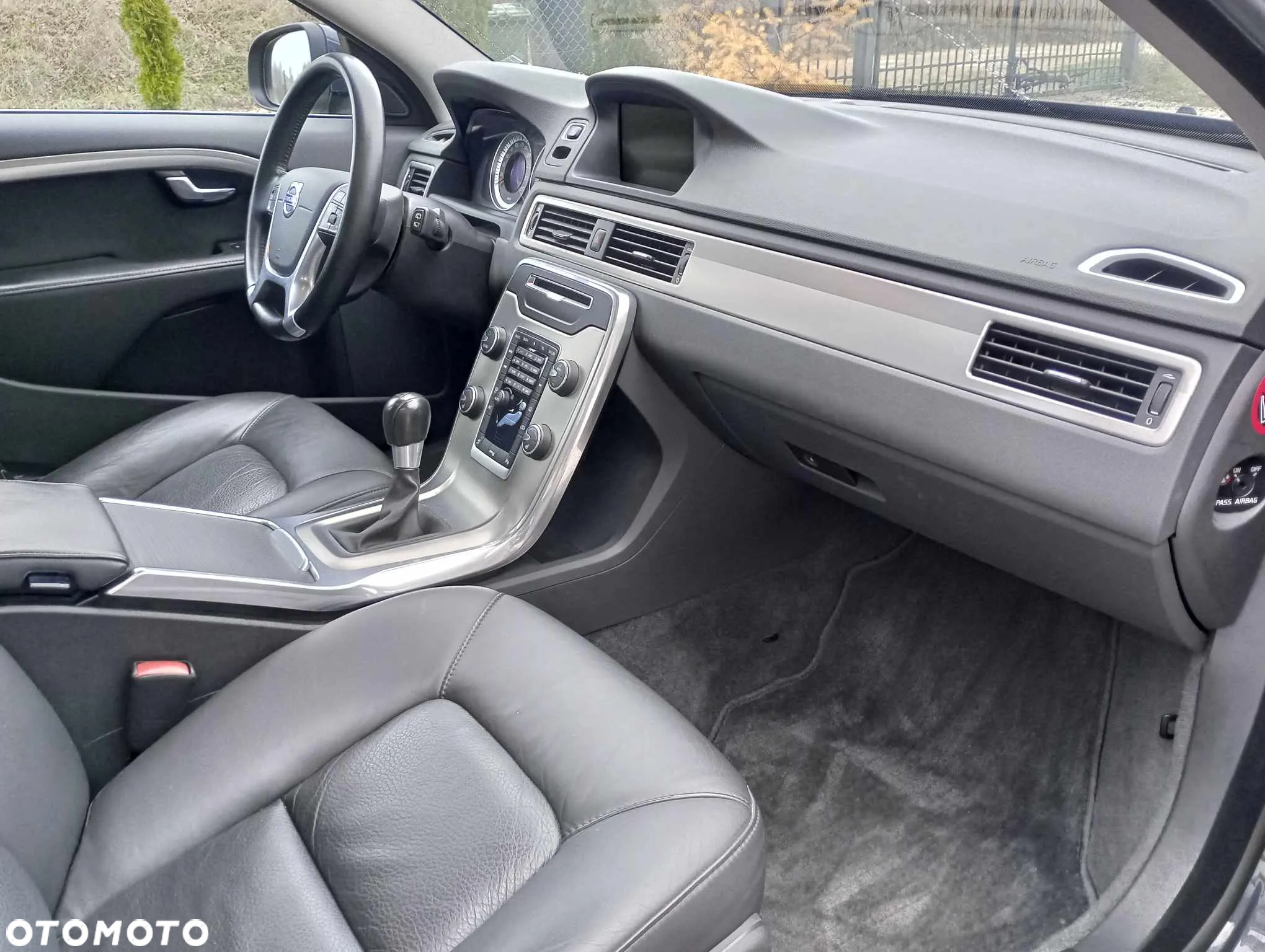 Volvo V70 D3 Summum - 24