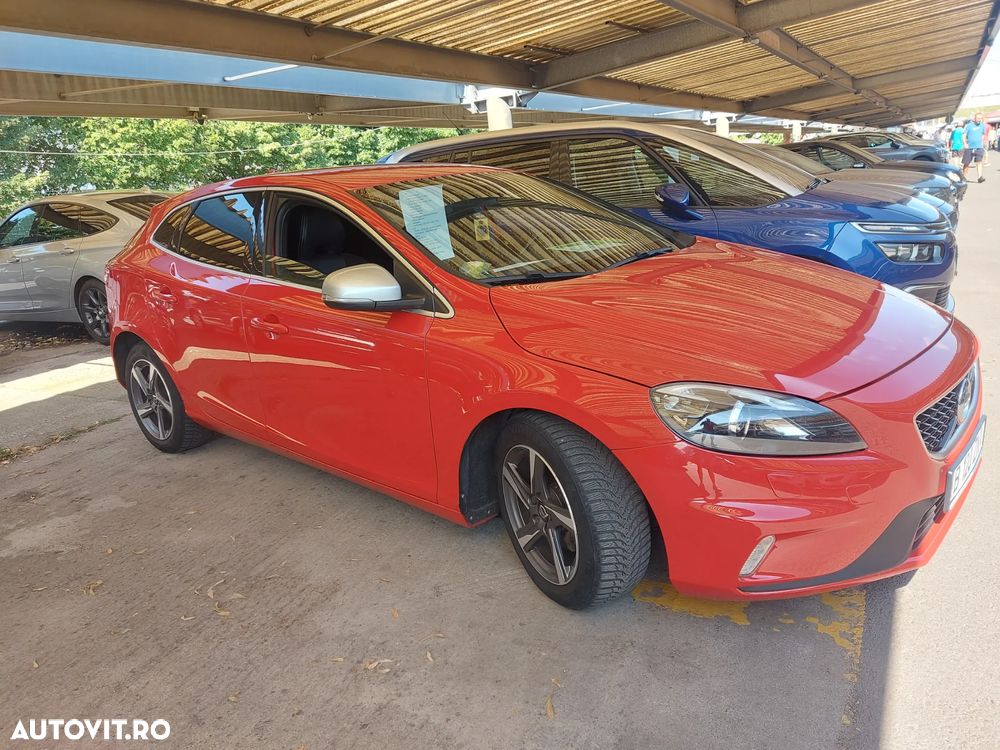 Volvo V40 D3 R-Design - 3