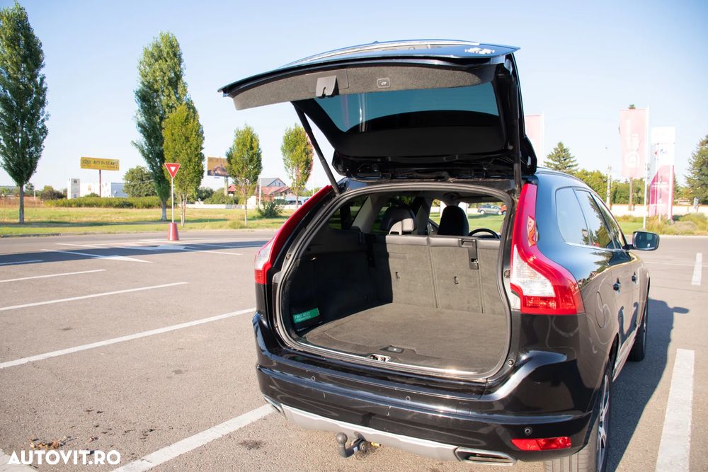 Volvo XC 60 D5AWD Summum - 18