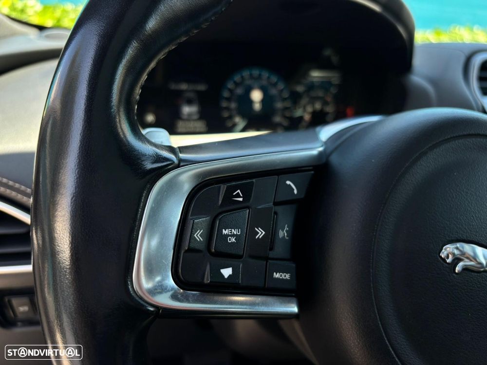 Jaguar F-Pace - 5
