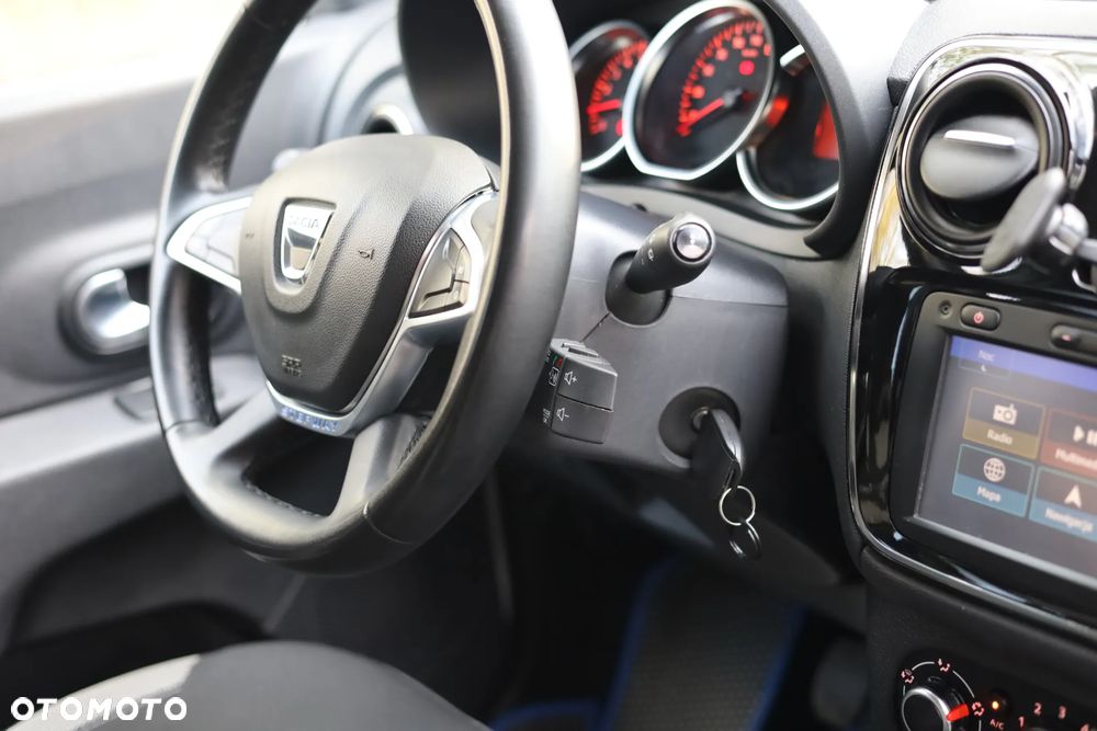 Dacia Lodgy 1.6 SCe Stepway S&S - 24