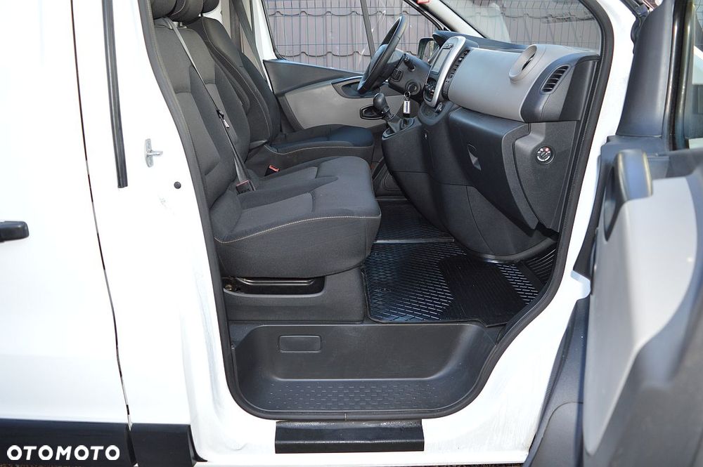 Renault TRAFIC DŁUGI LONG L2H1 JAK NOWY - 16