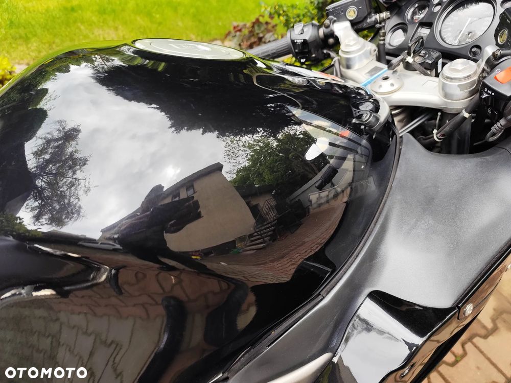 Honda CBR - 8