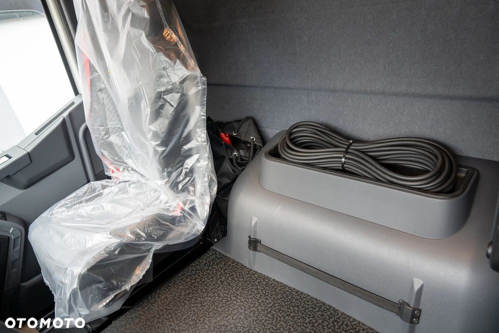 Renault K 440 6X6 - 26