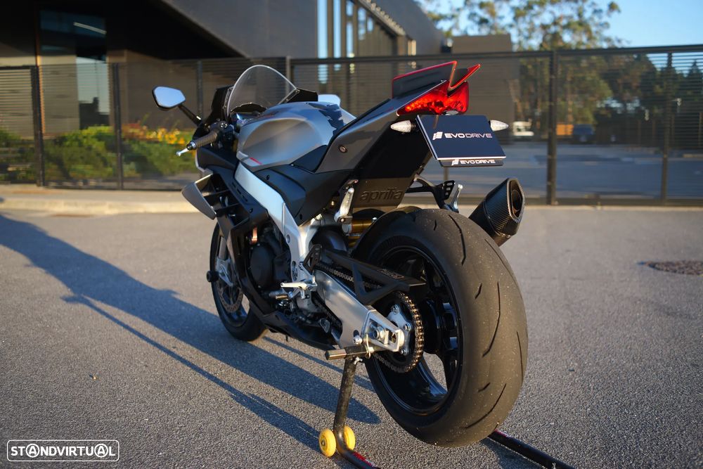 Aprilia RSV 4 - 13