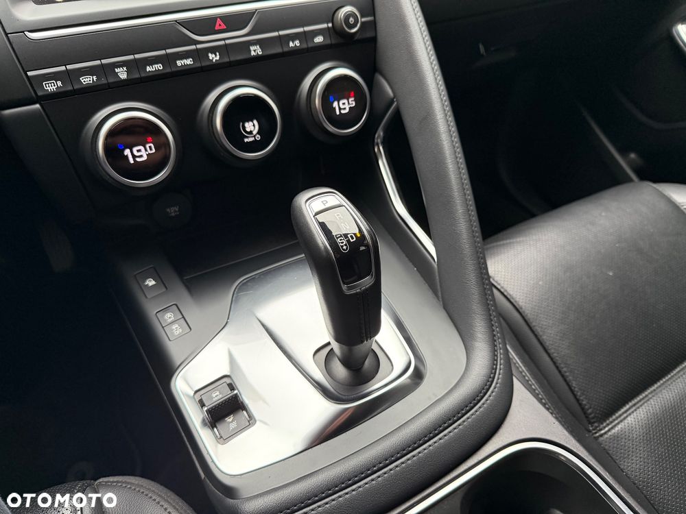Jaguar E-Pace - 21