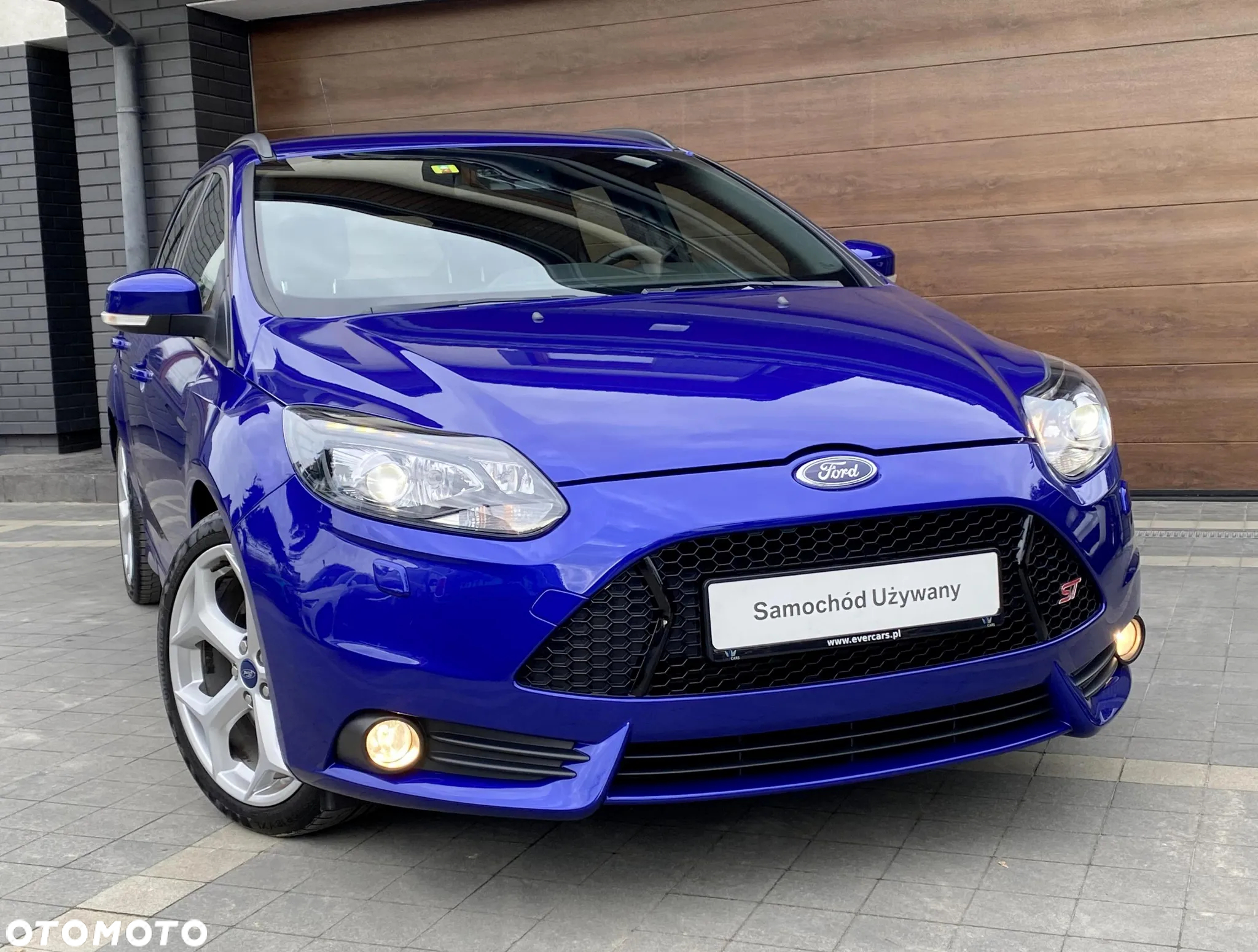 Ford Focus 2.0 EcoBoost ST mit Leder-Sport-Paket - 16